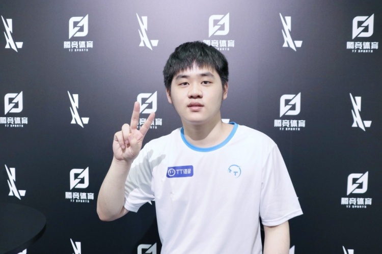 人感到兴奋 人感到兴奋