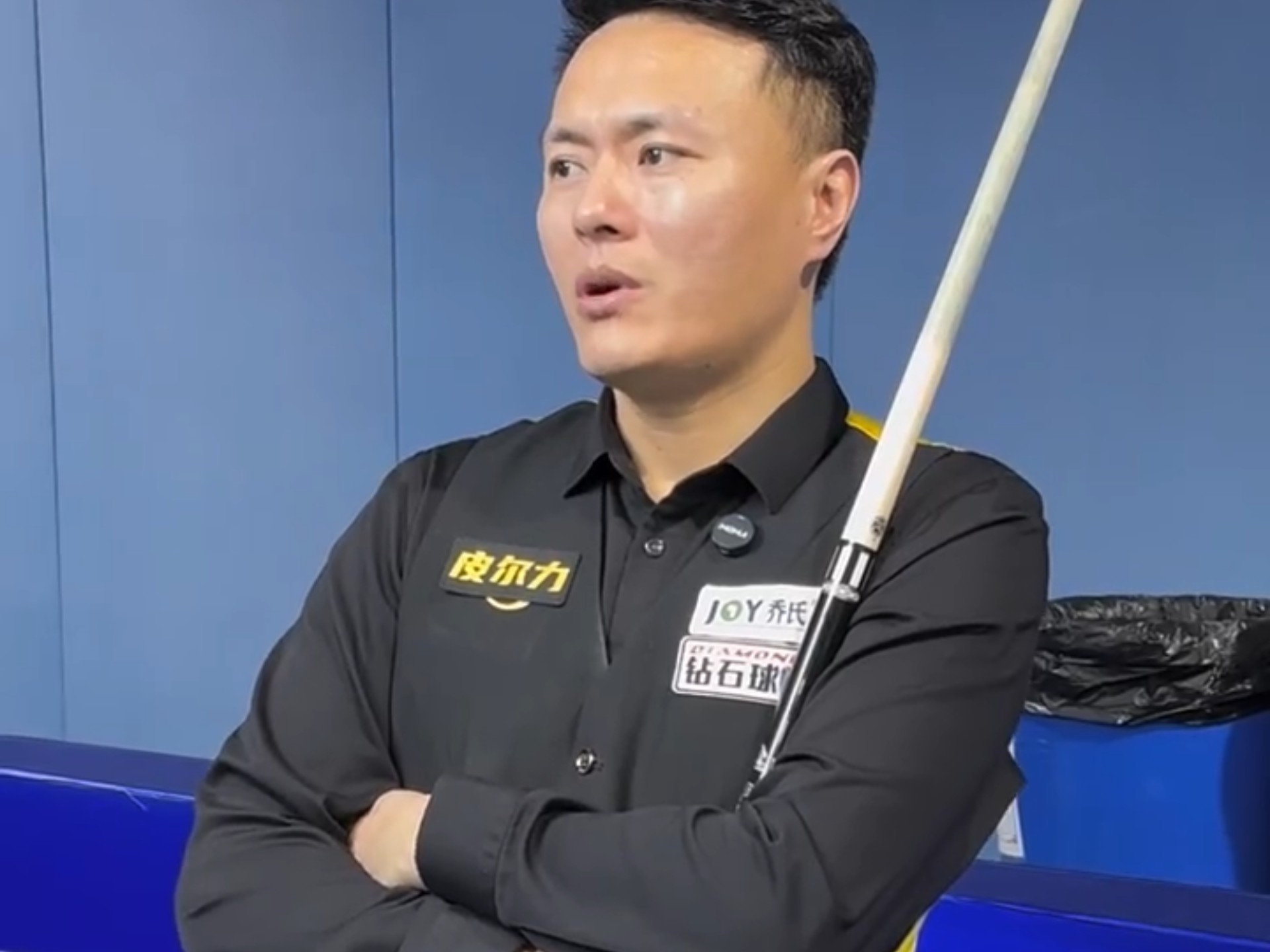 门将侧扑惯